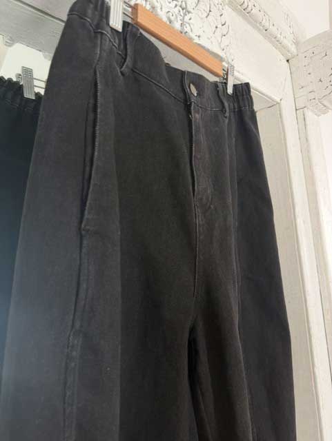Blackbird Barrel Jeans
